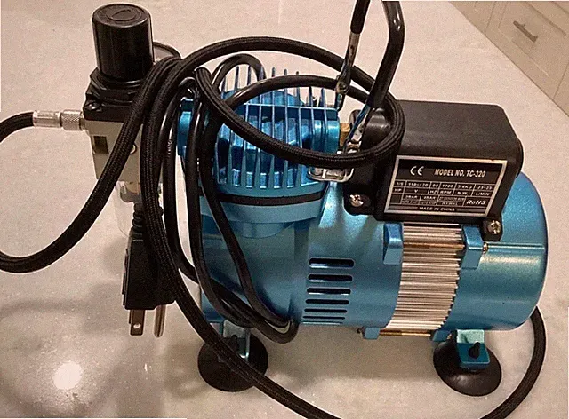 Master TC-320 Airbrush Compressor with Accessories